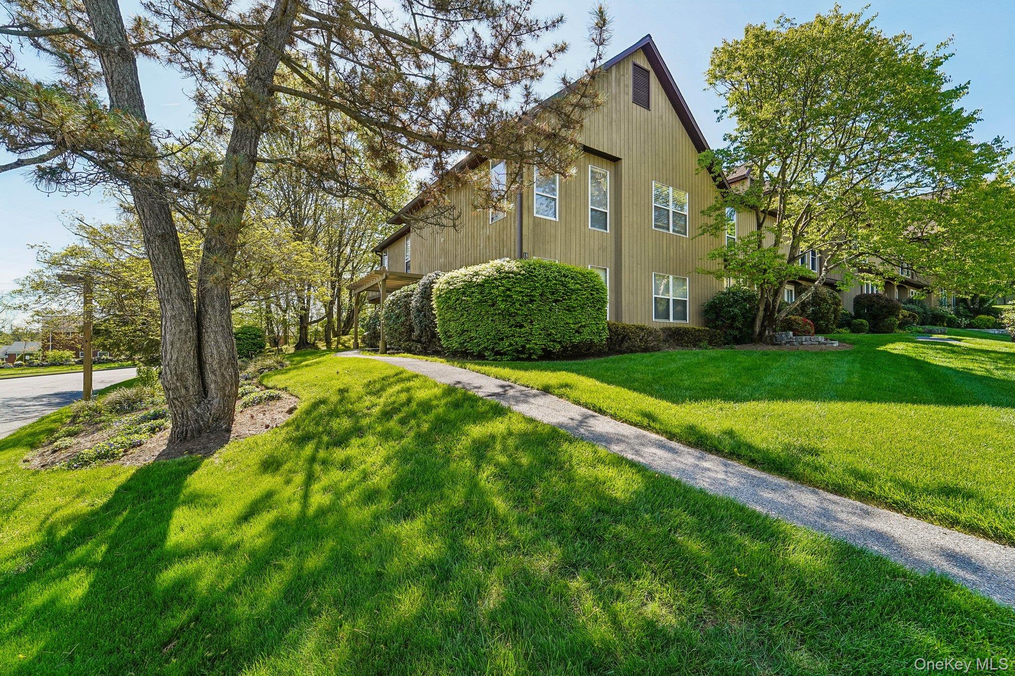 18 Brooke Hollow Lane