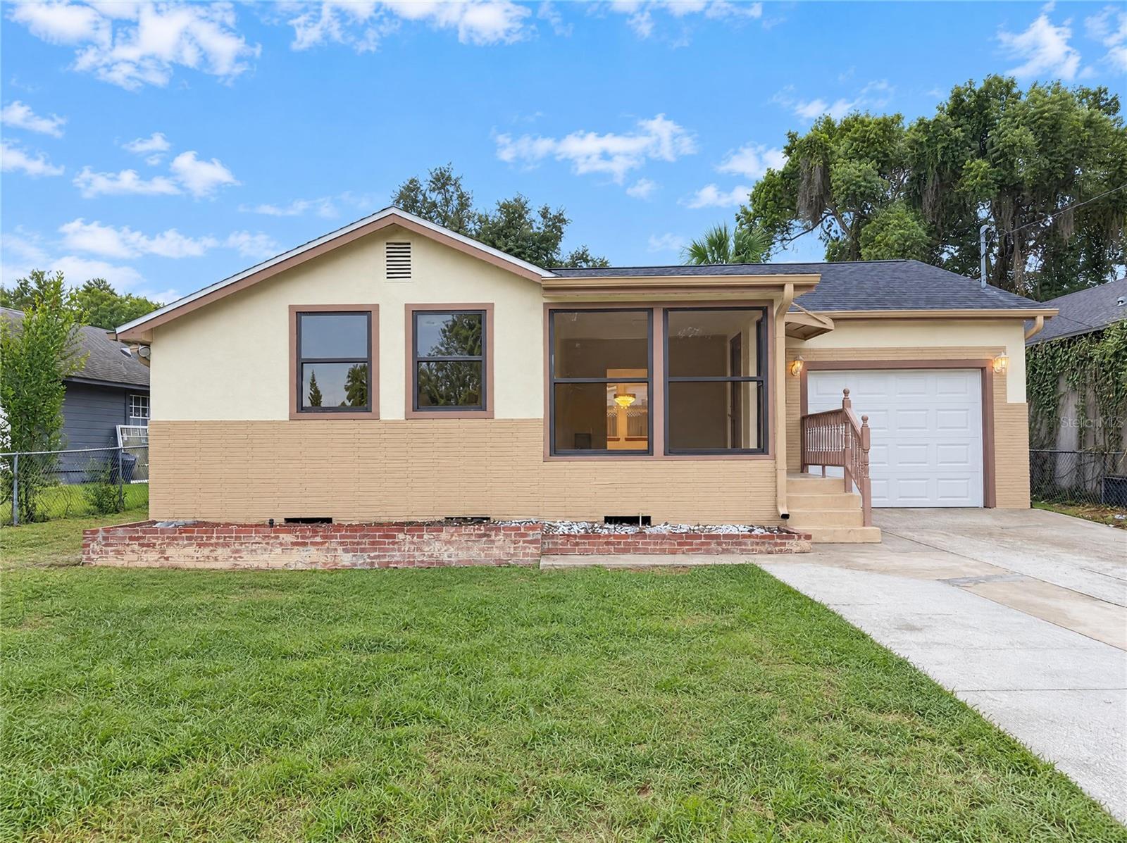 1713 Hillside Drive