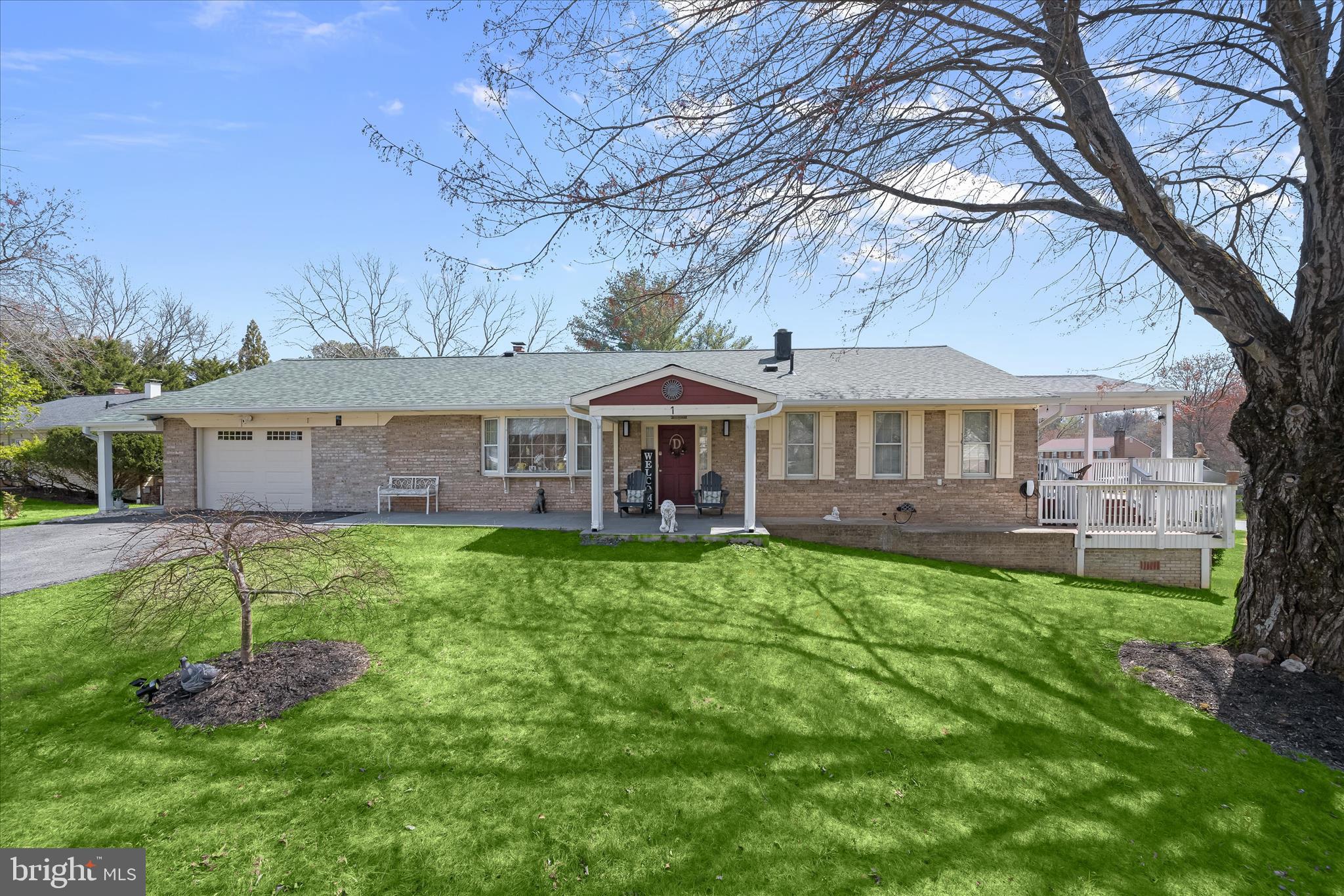 1 Southview Ct  