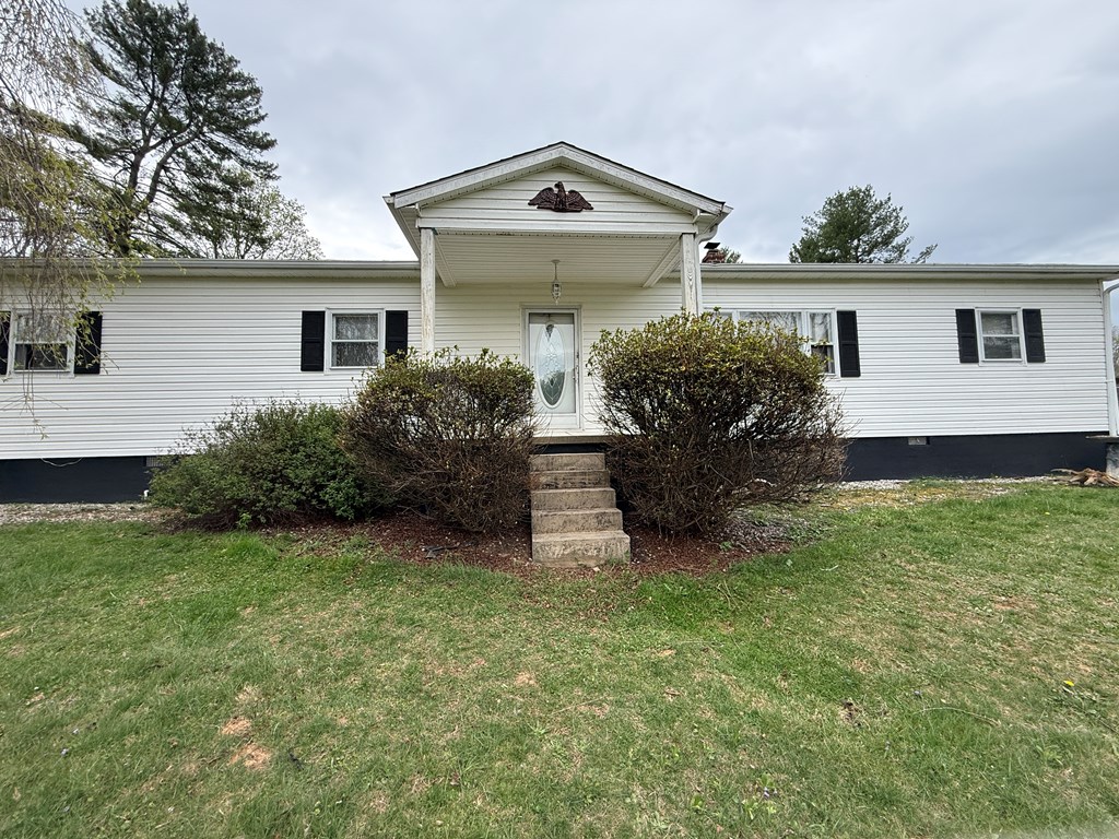 219 Blackberry Ln