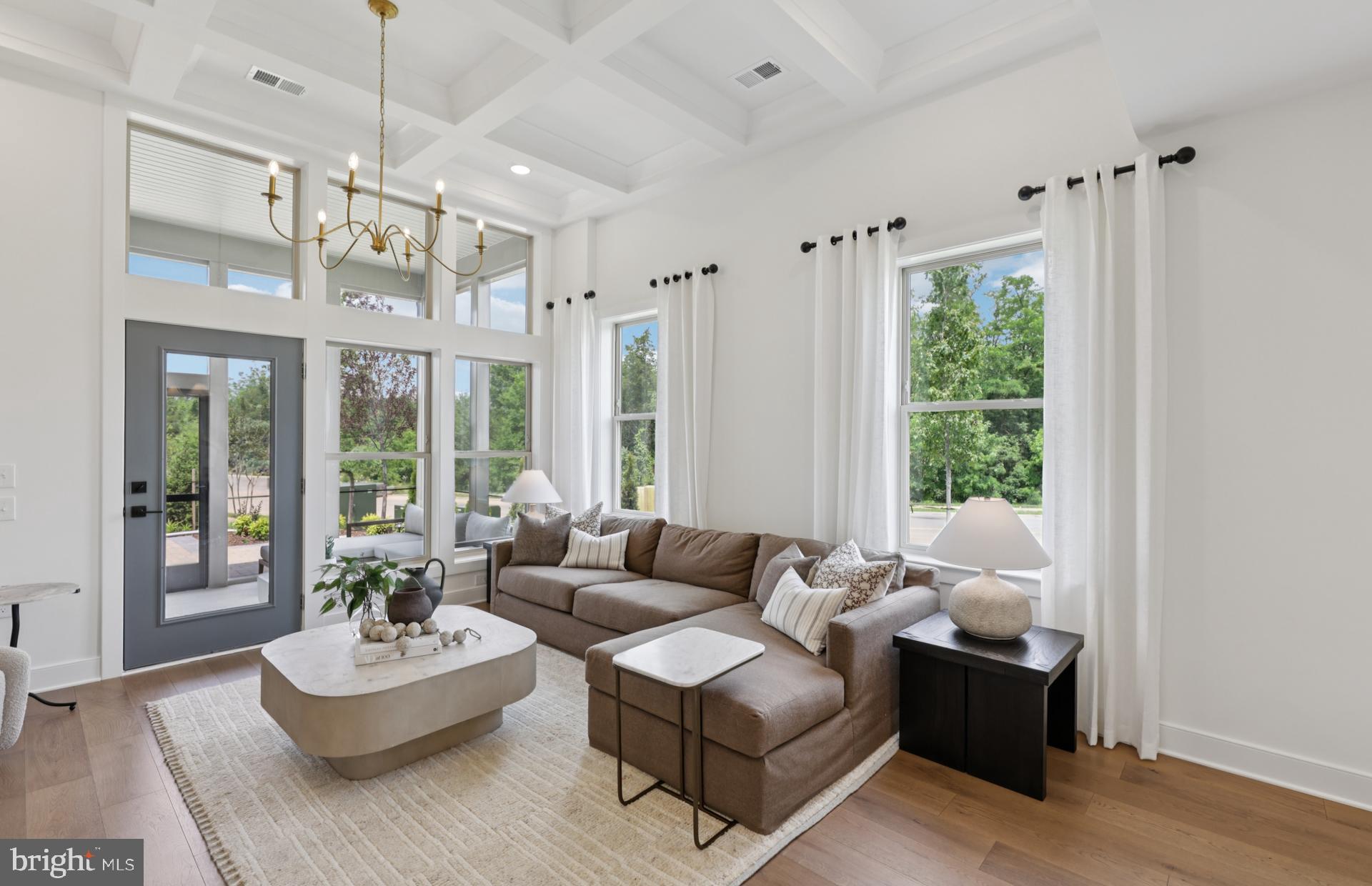 15484 Emerald Way, Haymarket, VA 20169