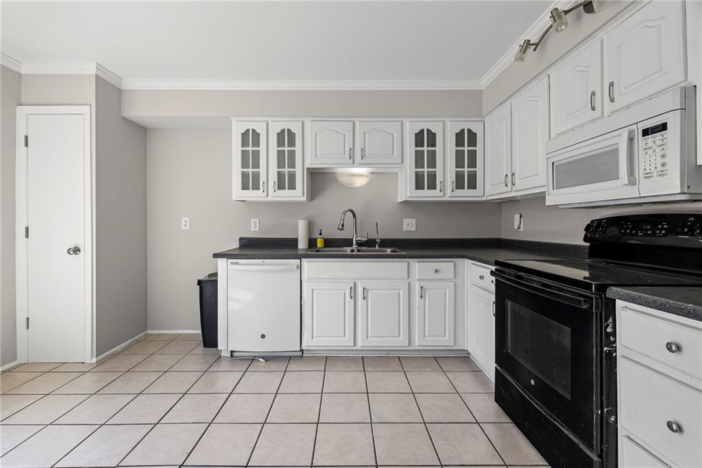 8149 Monrovia Street