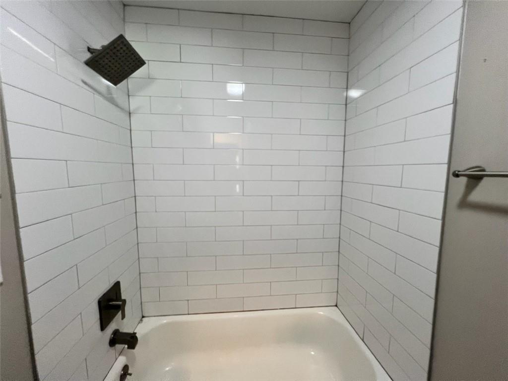 3407 S Claremont Avenue