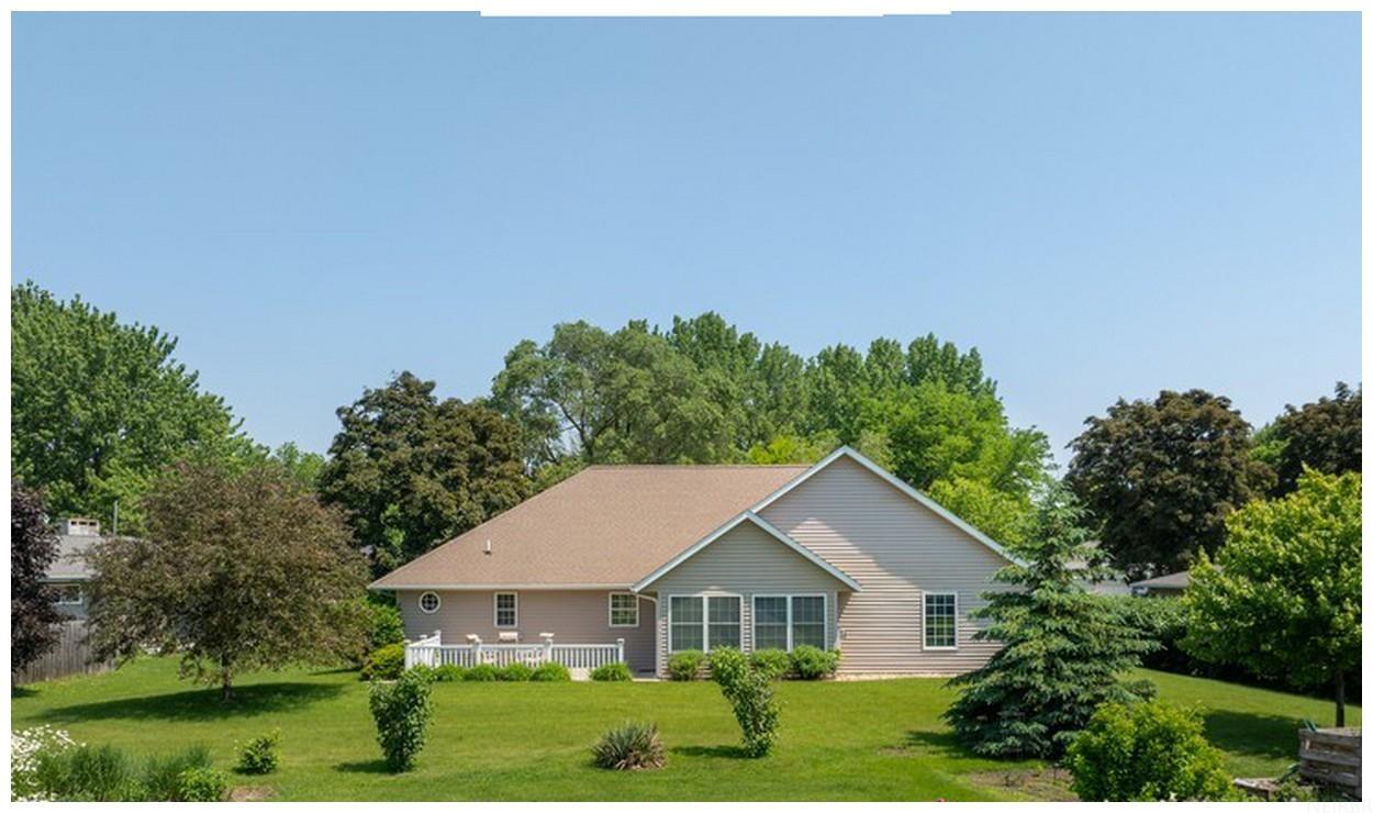 212 Cedar Circle