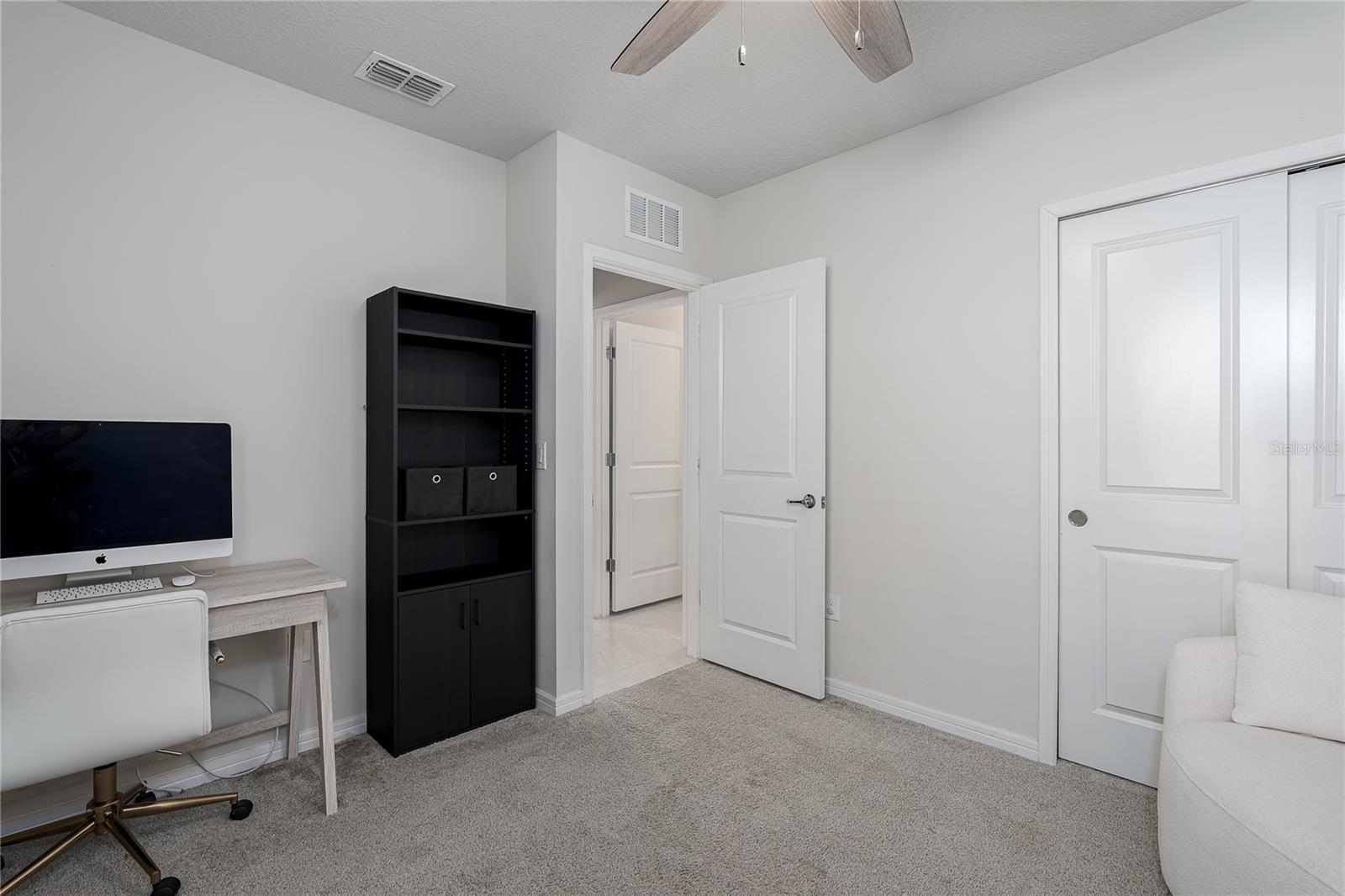 9148 Royal River Circle