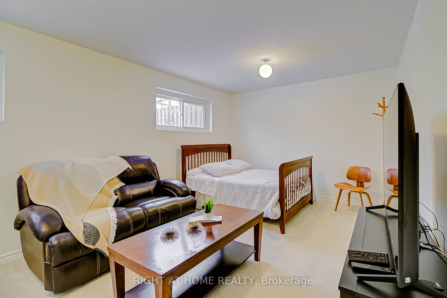 130 Cultra Sq