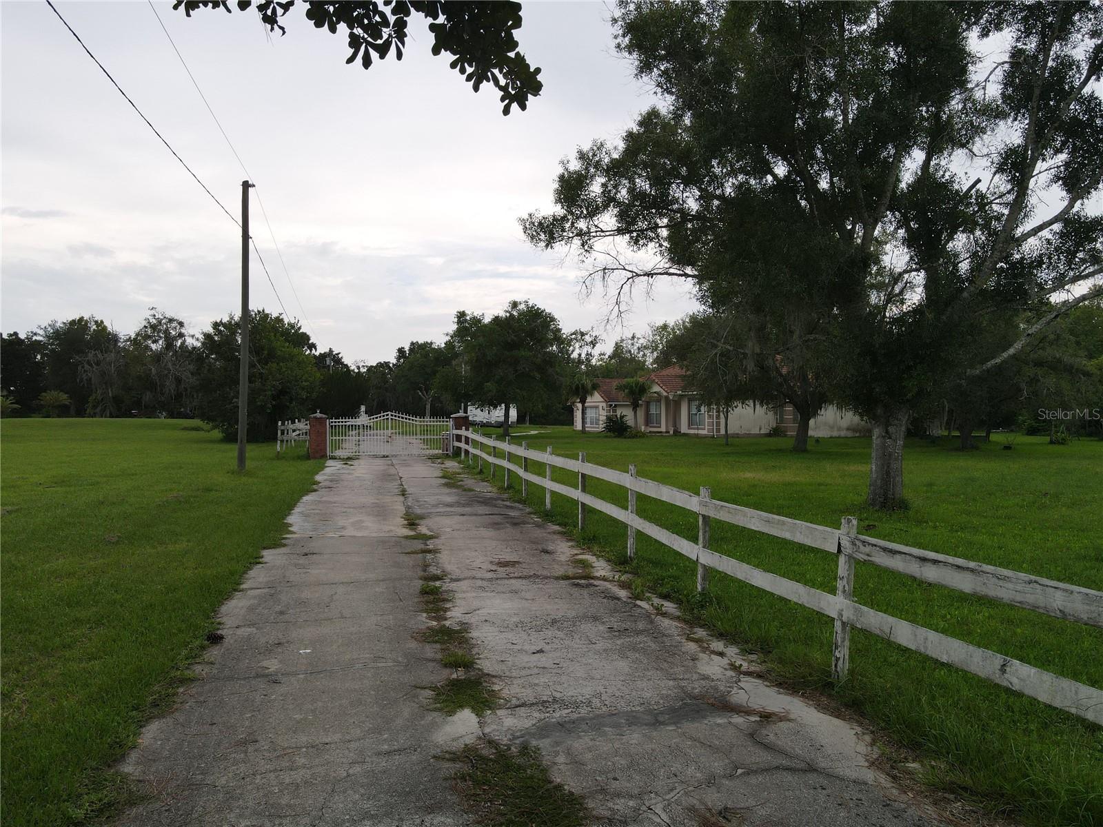 4900 S Orange Blossom Trail