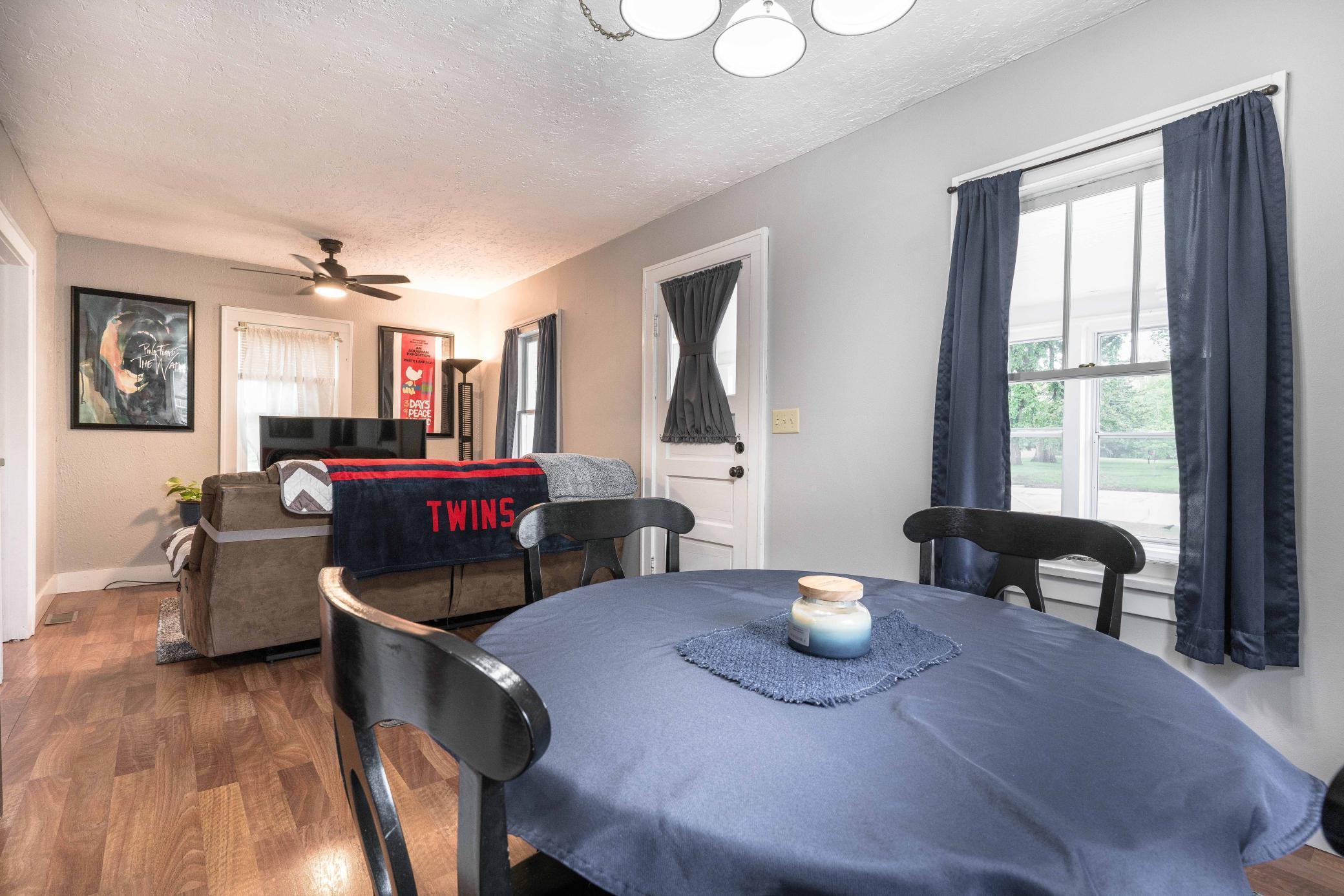 1121 N Cleveland Avenue