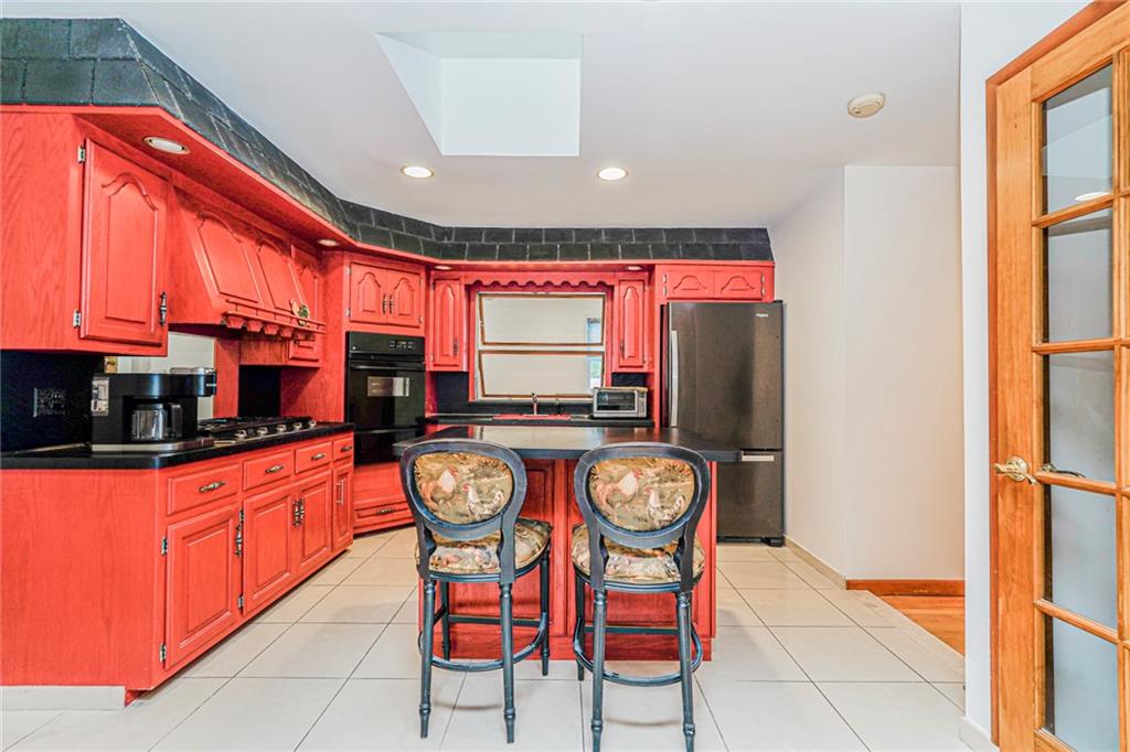 74 Longfellow Avenue