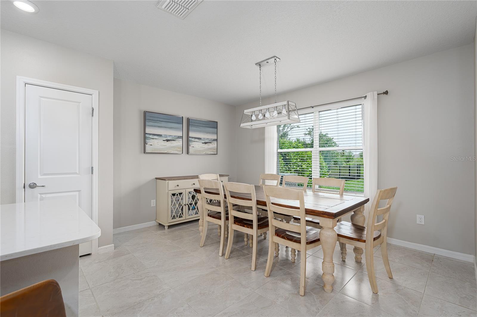 9148 Royal River Circle