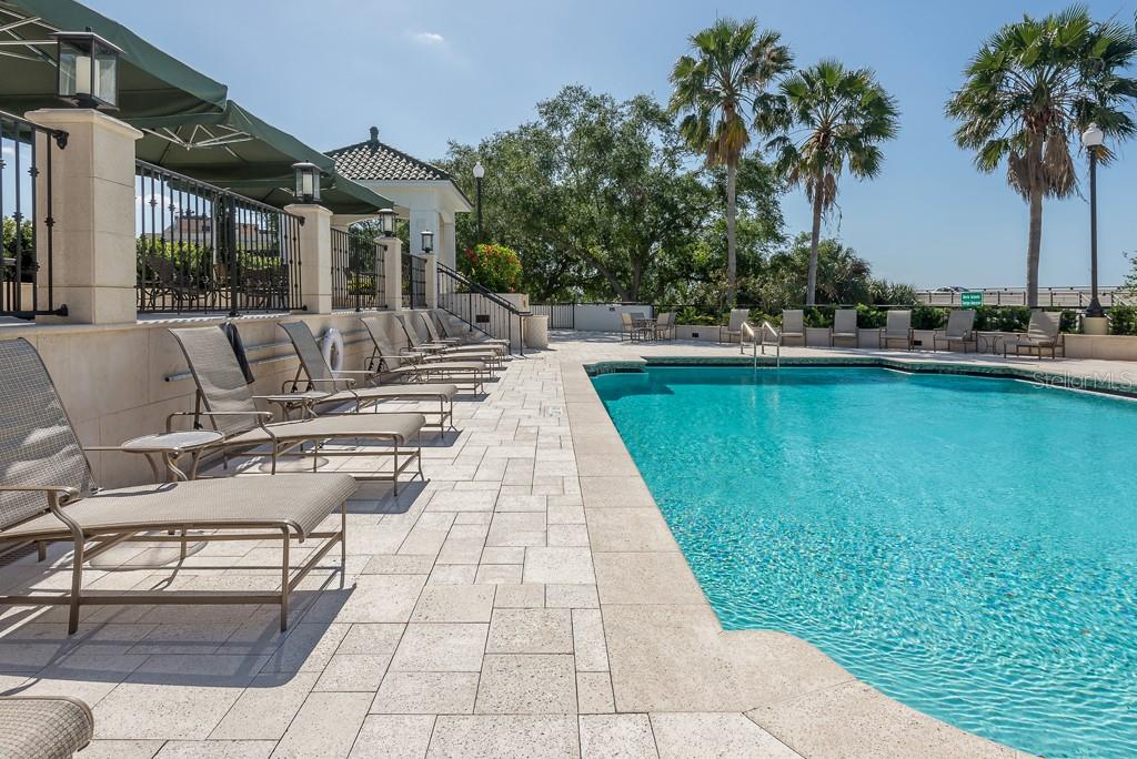 345 Bayshore Boulevard 1803