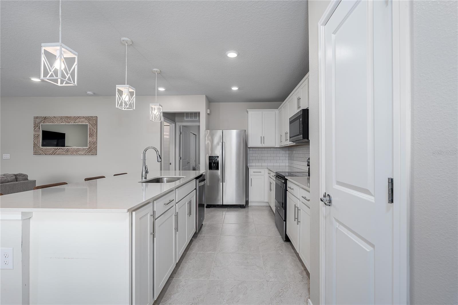 9148 Royal River Circle