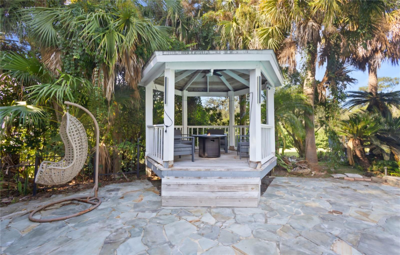 1126 Brownshire Court