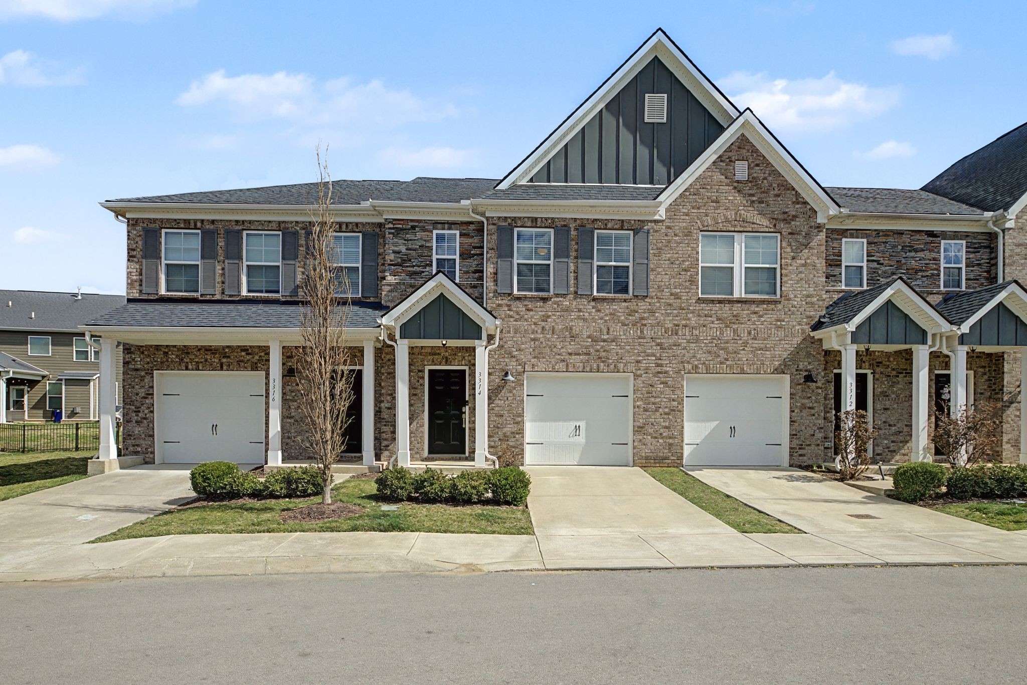 3314 Deerchase Cir