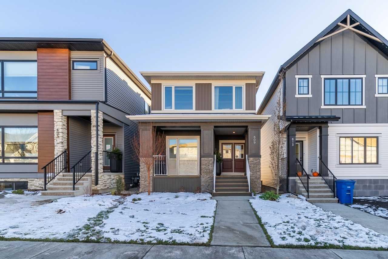 609 Lambeau Link SE