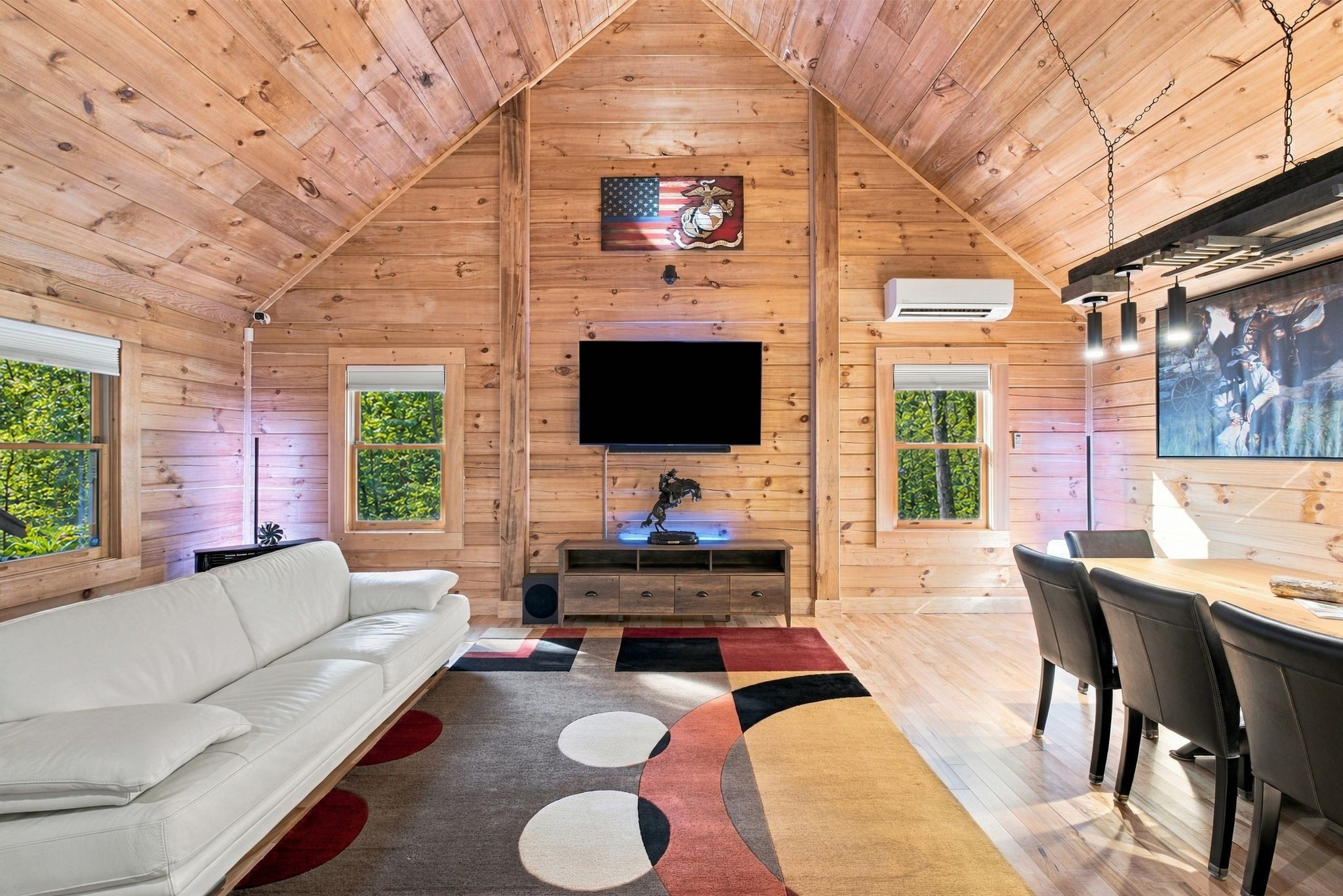 6095 Old Highway 13