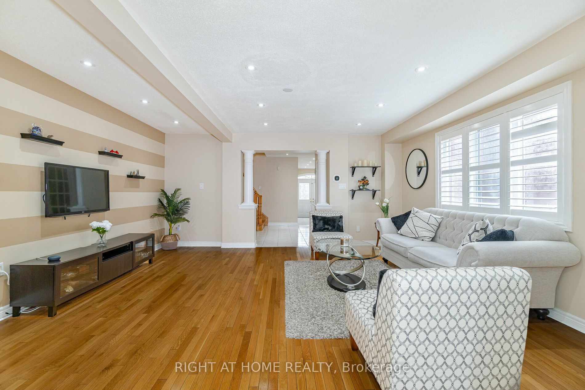 811 Othello Crt
