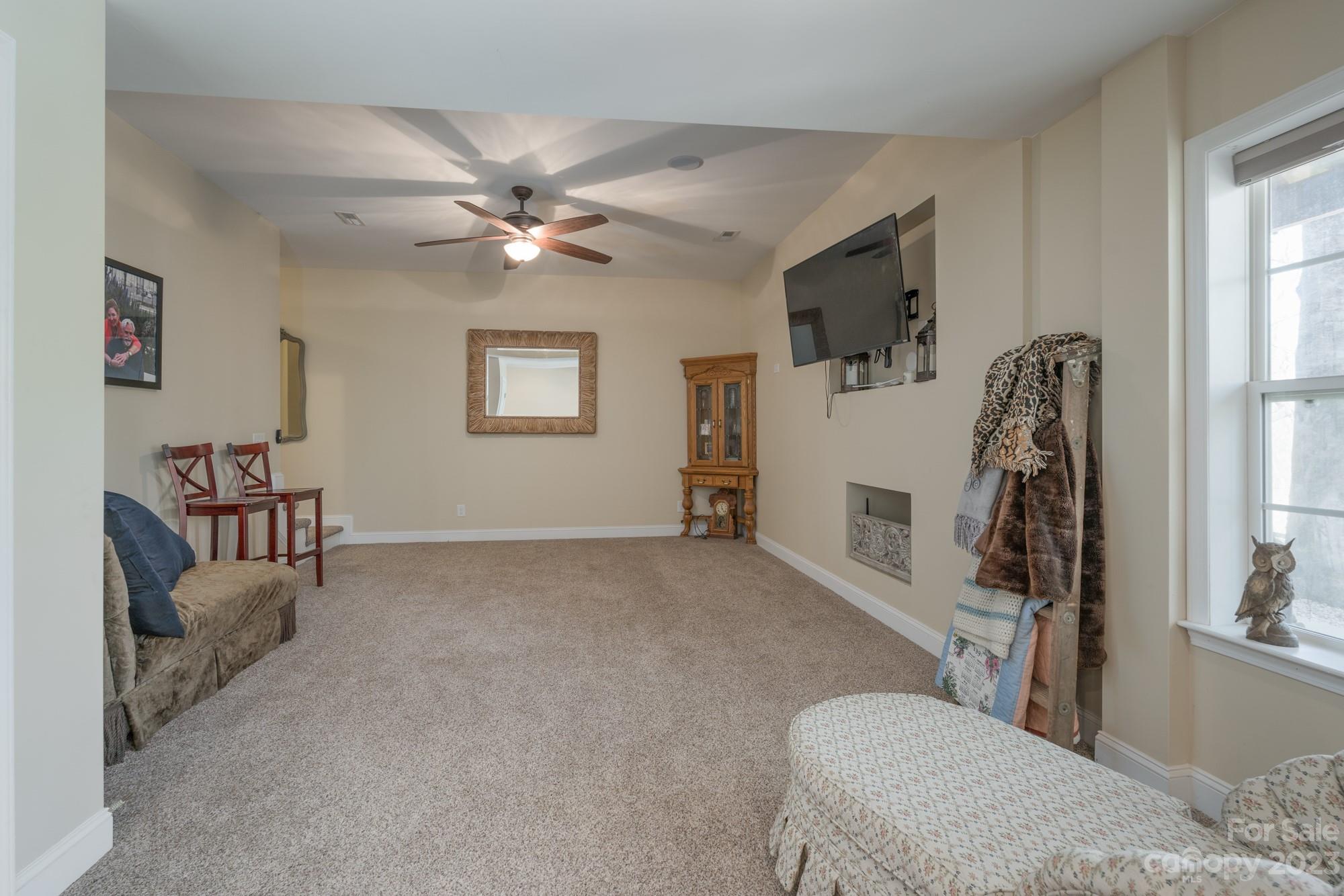 1142 Island Creek Drive