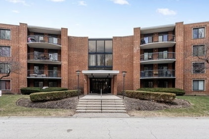 WOW!! *** TAKE A 3D TOUR,CLICK ON THE 3D BUTTON AND ENJOY**** !!! OMG! Amazing, Stunning, Arlington Heights Condo!! Rare to find!! Spacious living awaits you! The Perfect location! Move right into this condo! 2 Huge bedrooms & 2 Gorgeous Bathrooms!! Primary Suite with Primary Bath! Great size kitchen with All Appliances! Dining area right off the kitchen. Private Balcony! Garage Parking Space!! Private Storage and Laundry in building! Central Air!! Pool & Exercise Facility! This home has everything!! Tons of Potential!! EXCELLENT location close to restaurants, shopping, schools, parks, golf course & highway! You can't beat it! TAKE ADVANTAGE OF THIS HOME!! YOU'RE GOING TO LOVE IT!!