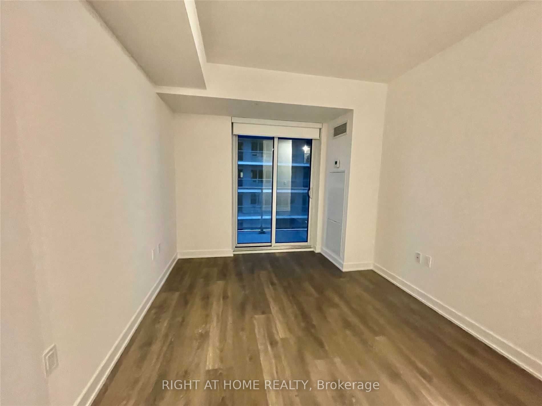 195 Redpath Ave 3116