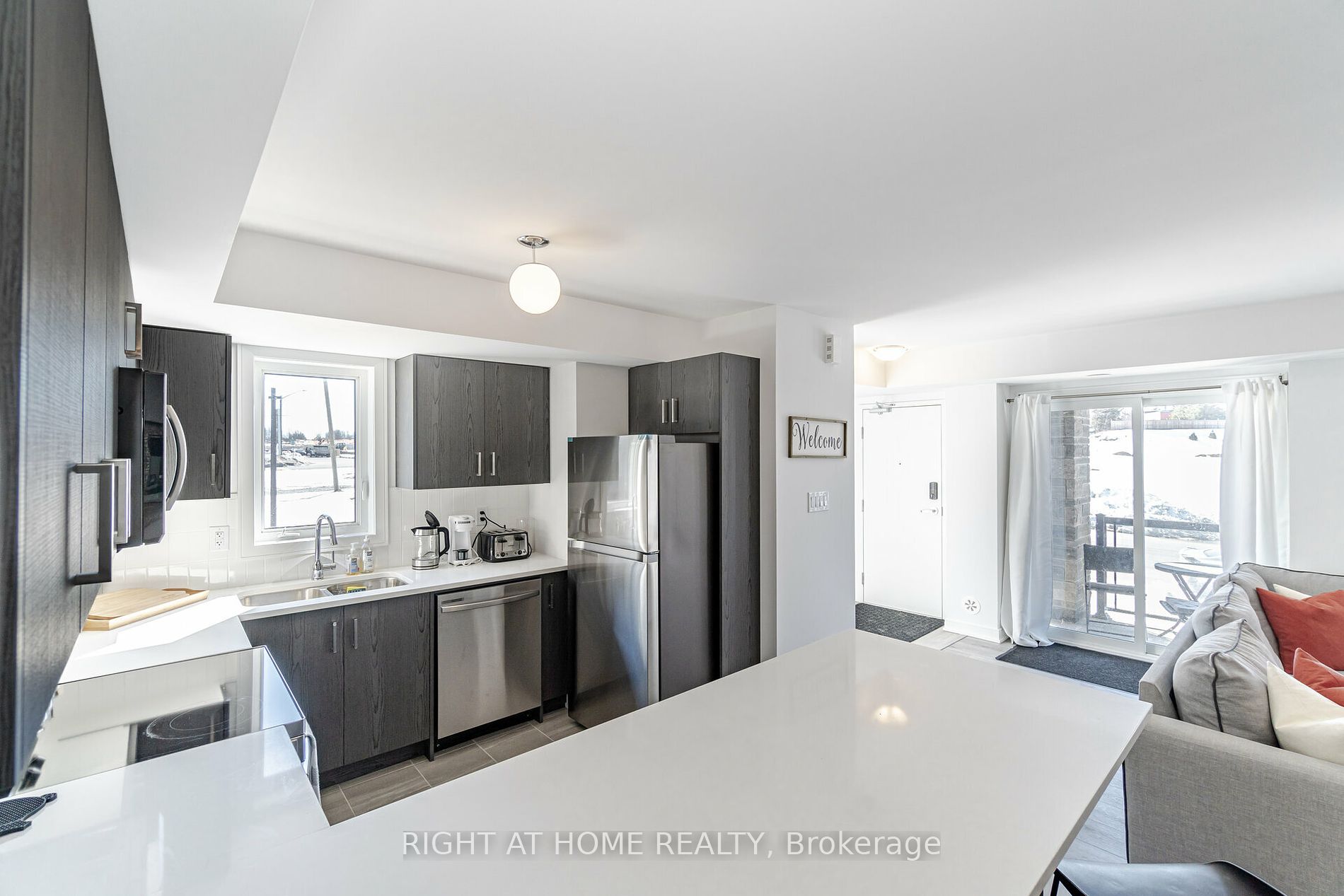 44 Magnolia Lane 24