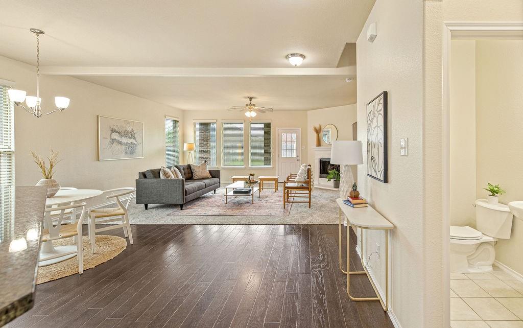 1100 Lake Forest Trail
