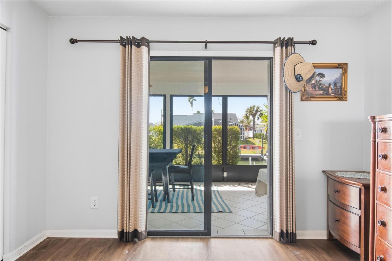 4 Coral Reef Court S