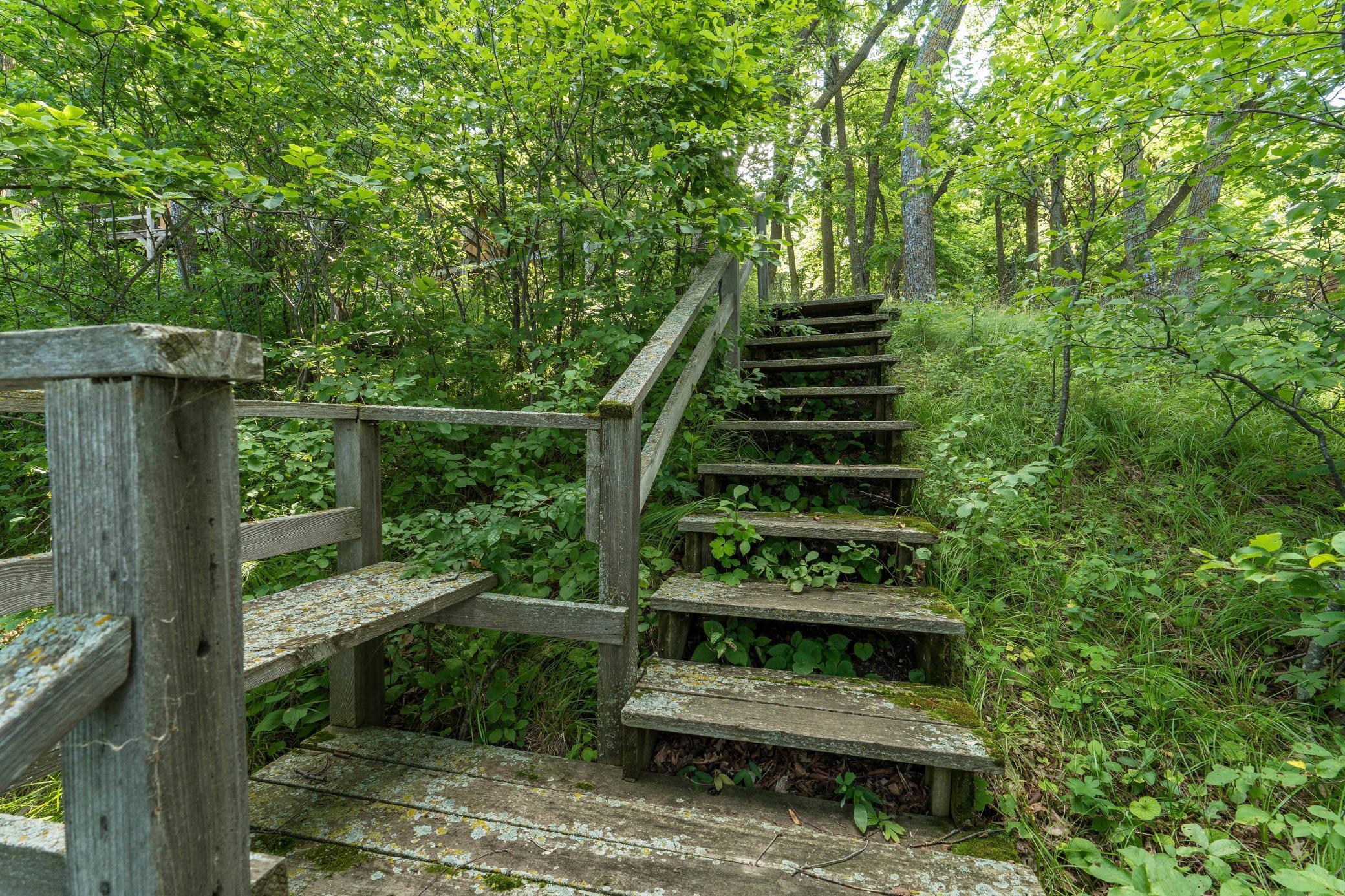 39060 Peninsula Lane