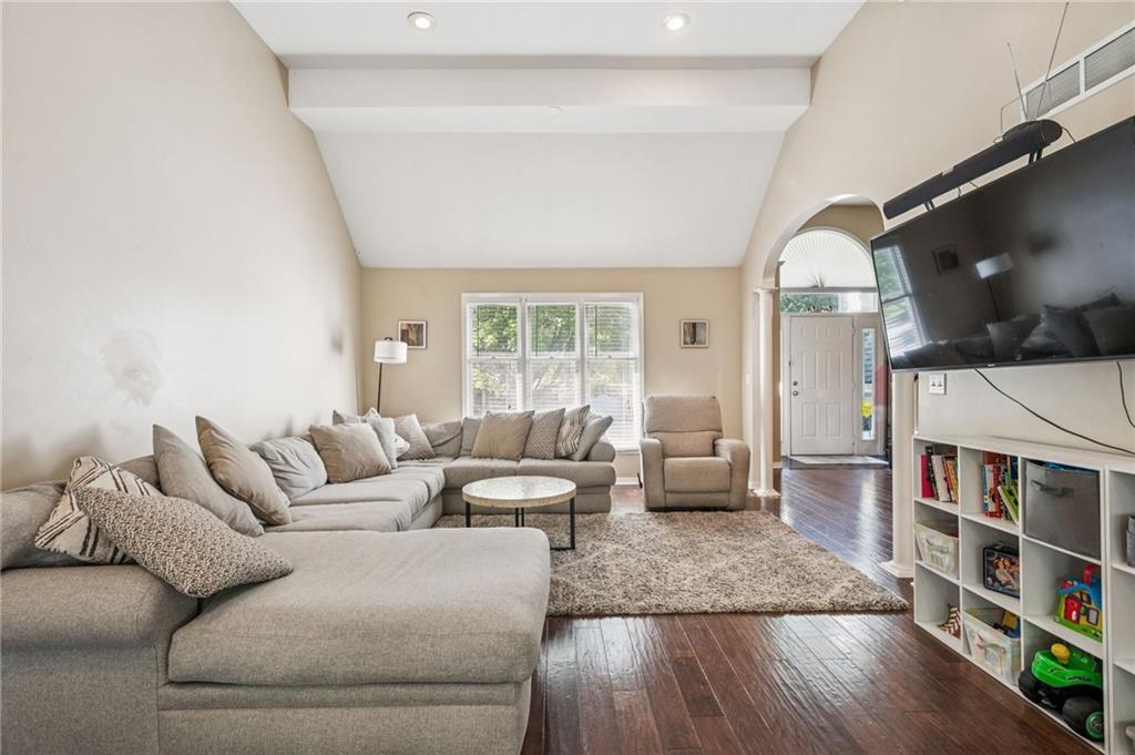 1507 Amesbury Avenue