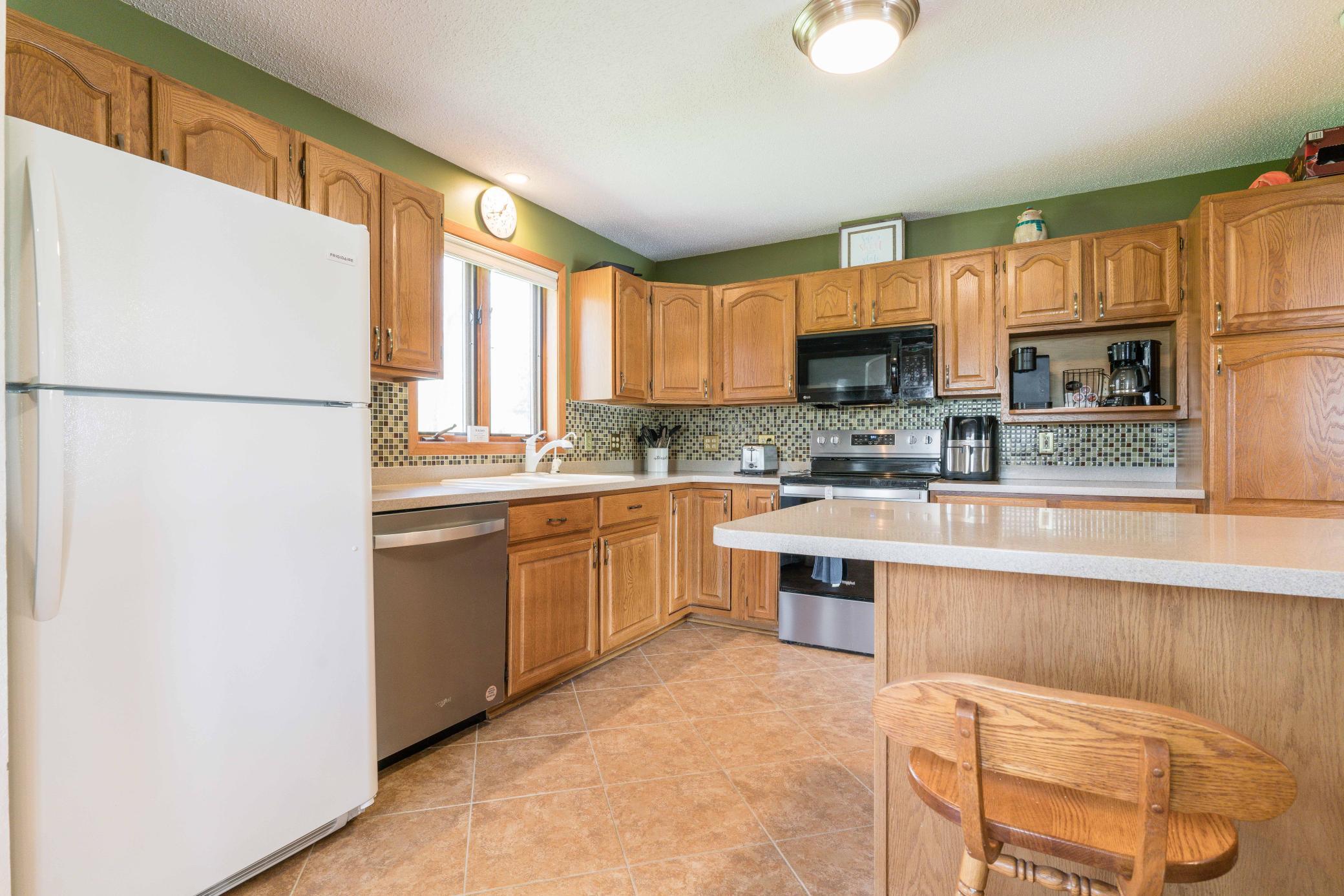 18739 County Highway 33