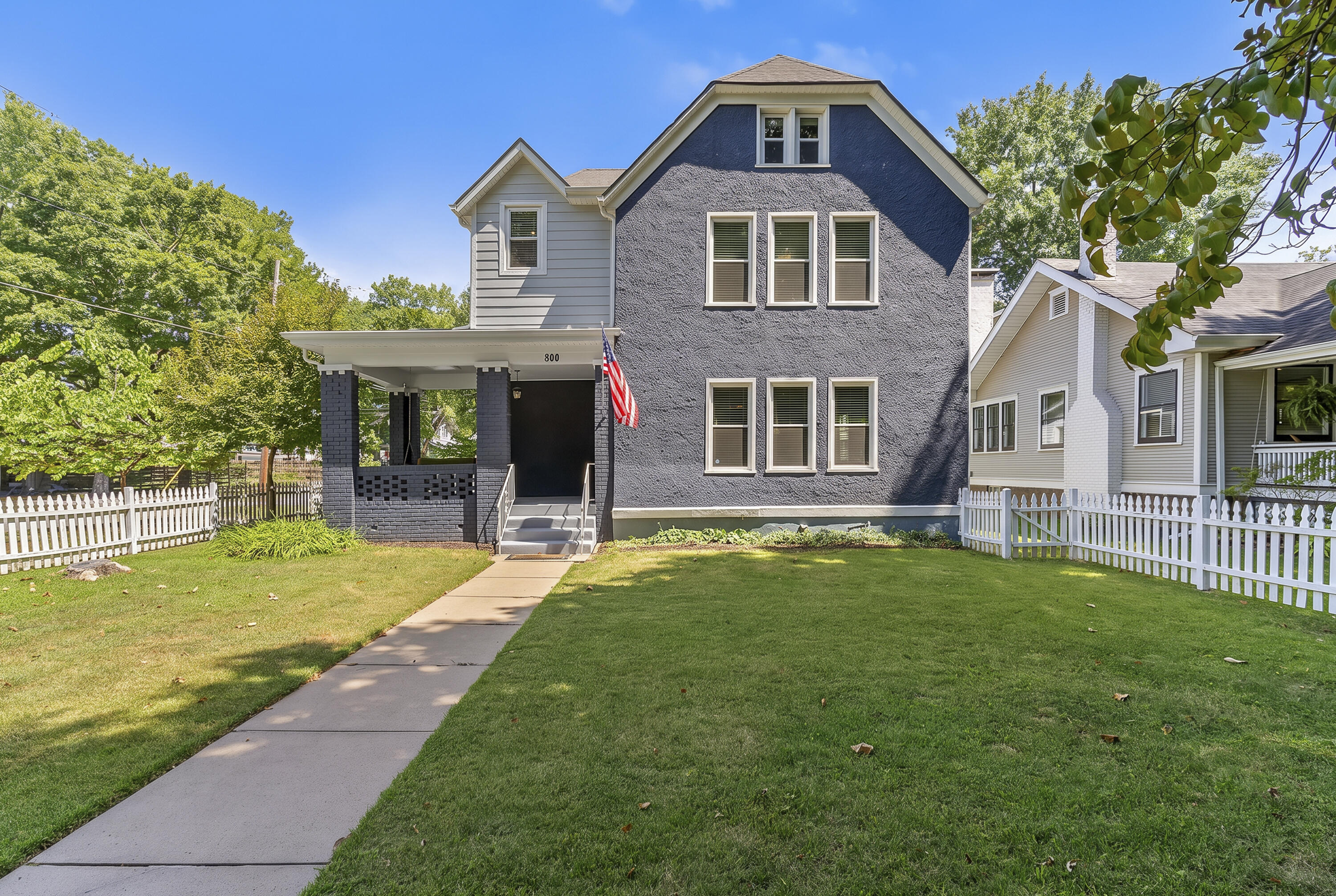 800 S Pickwick Avenue