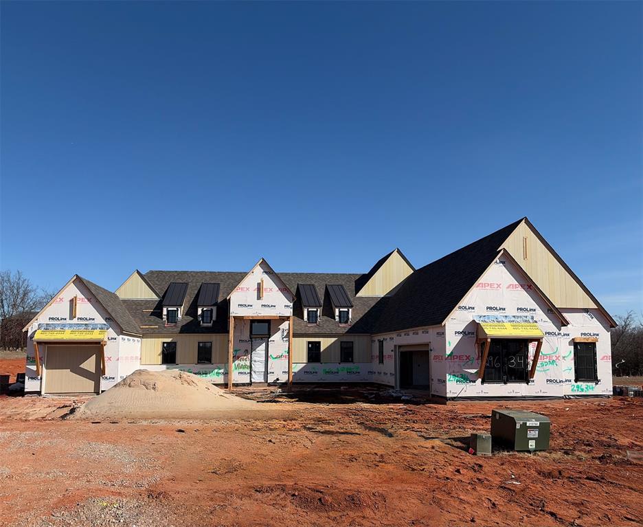 2827 Plan || New STRAIGHT style exterior || TRANSITIONAL interior finishes. SELECTIONS STILL AVAILABLE - CLOSING IN 3-4 MONTHS! Mid-construction homes are the perfect opportunity to personalize your home and still move quickly! Secure the home today to maximize your available selections! Executive quality includes completing 1,200+ checklist items during construction, 100+ hours of detailed punch out prior to closing, and experienced warranty service after closing.