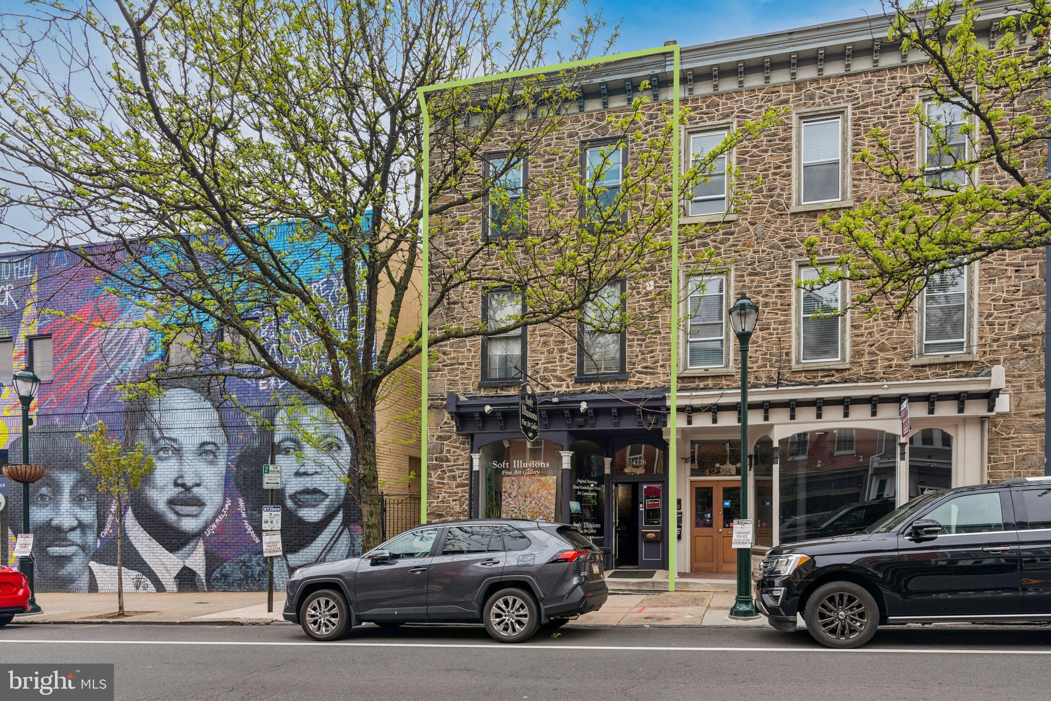 4226 Main St  