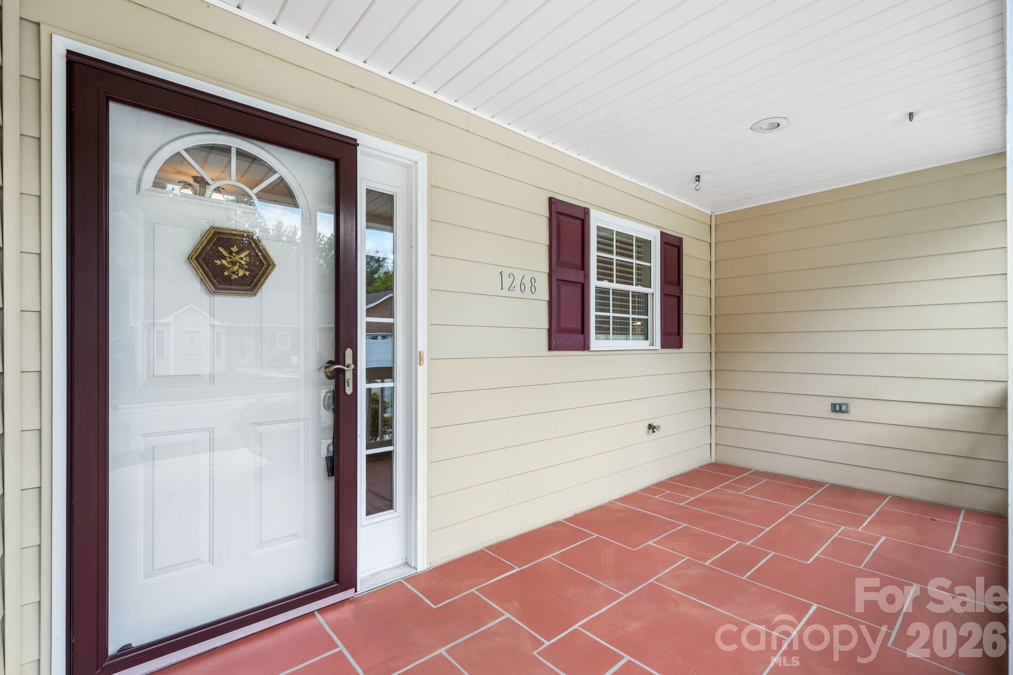 1268 Wexford Village Circle NE