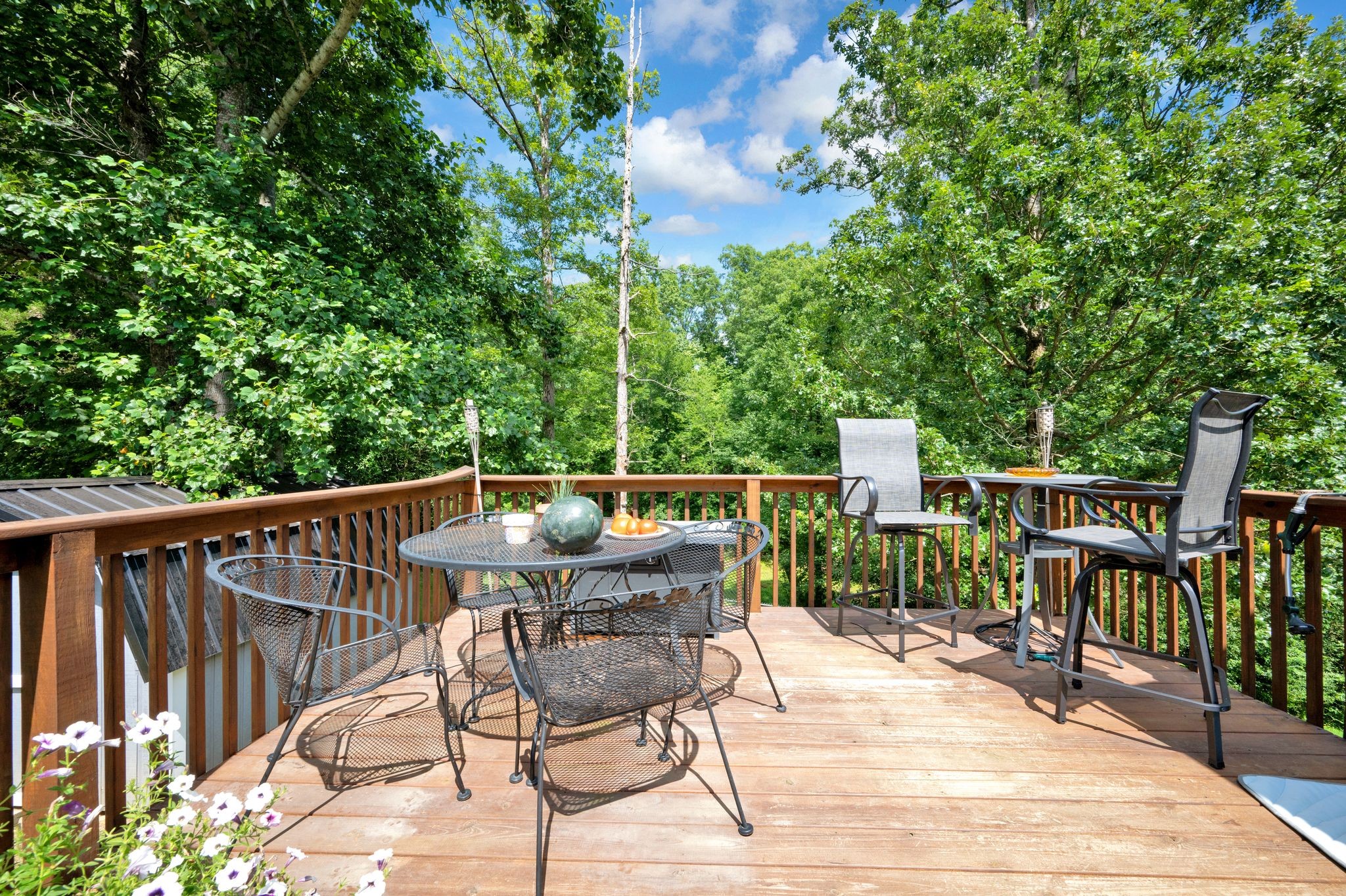109 Whippoorwill Dr