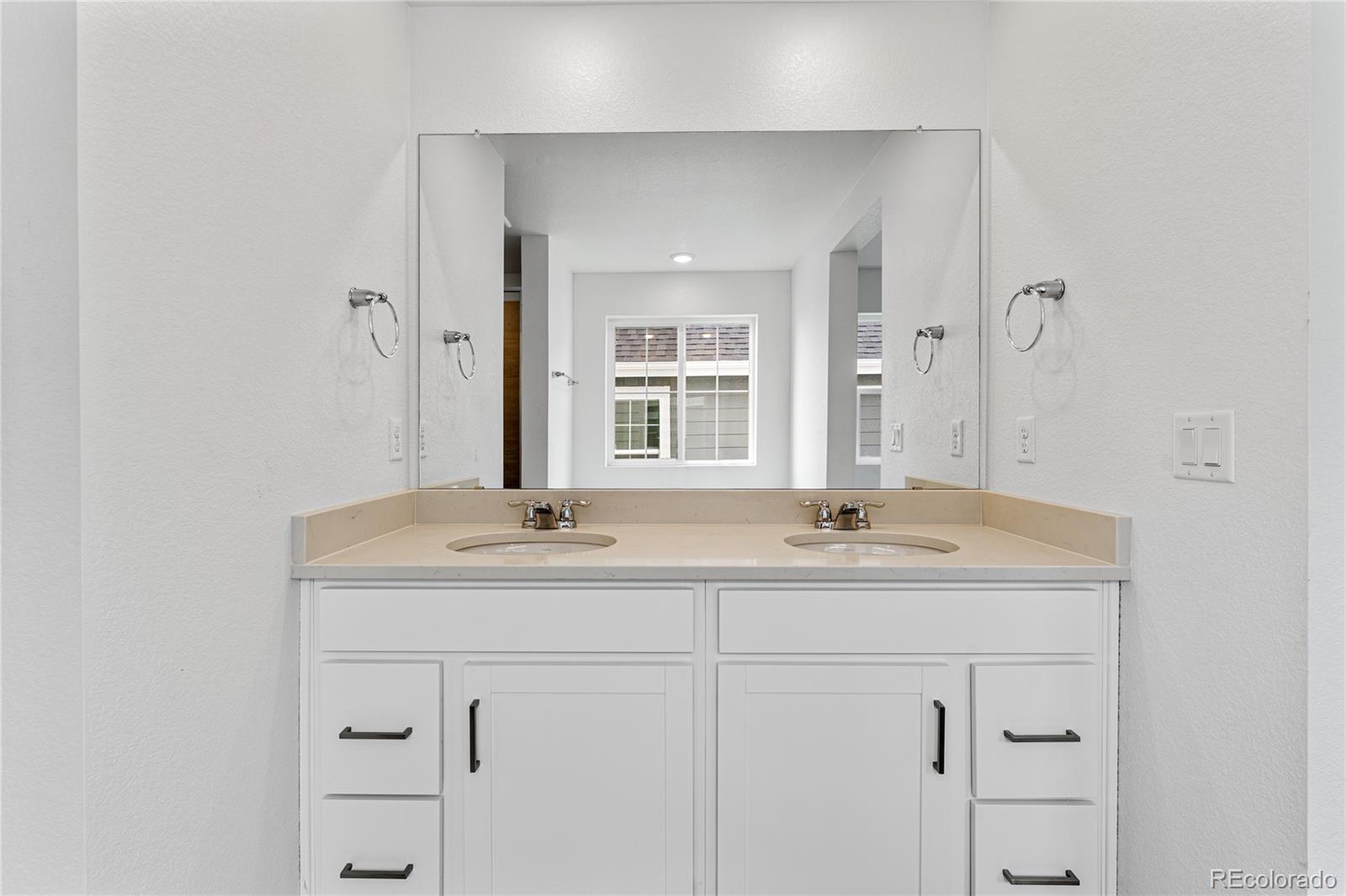 8944 Whiteclover Street