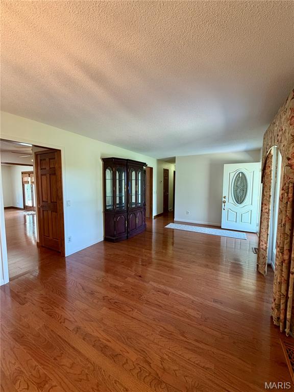 12569 New London Gravel Rd