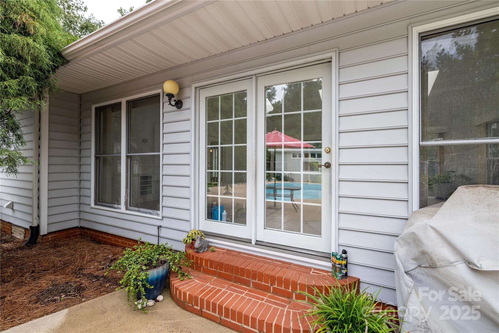 135 Robedo Road