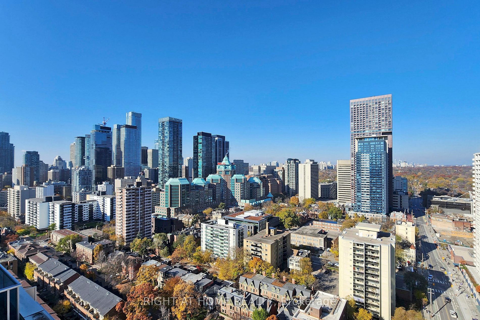 500 Sherbourne St 2402