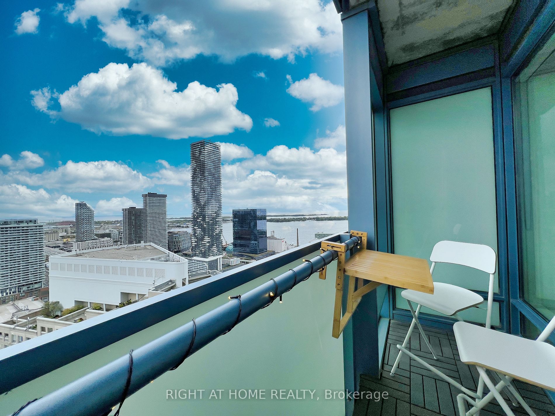 8 The Esplanade N/A 3709