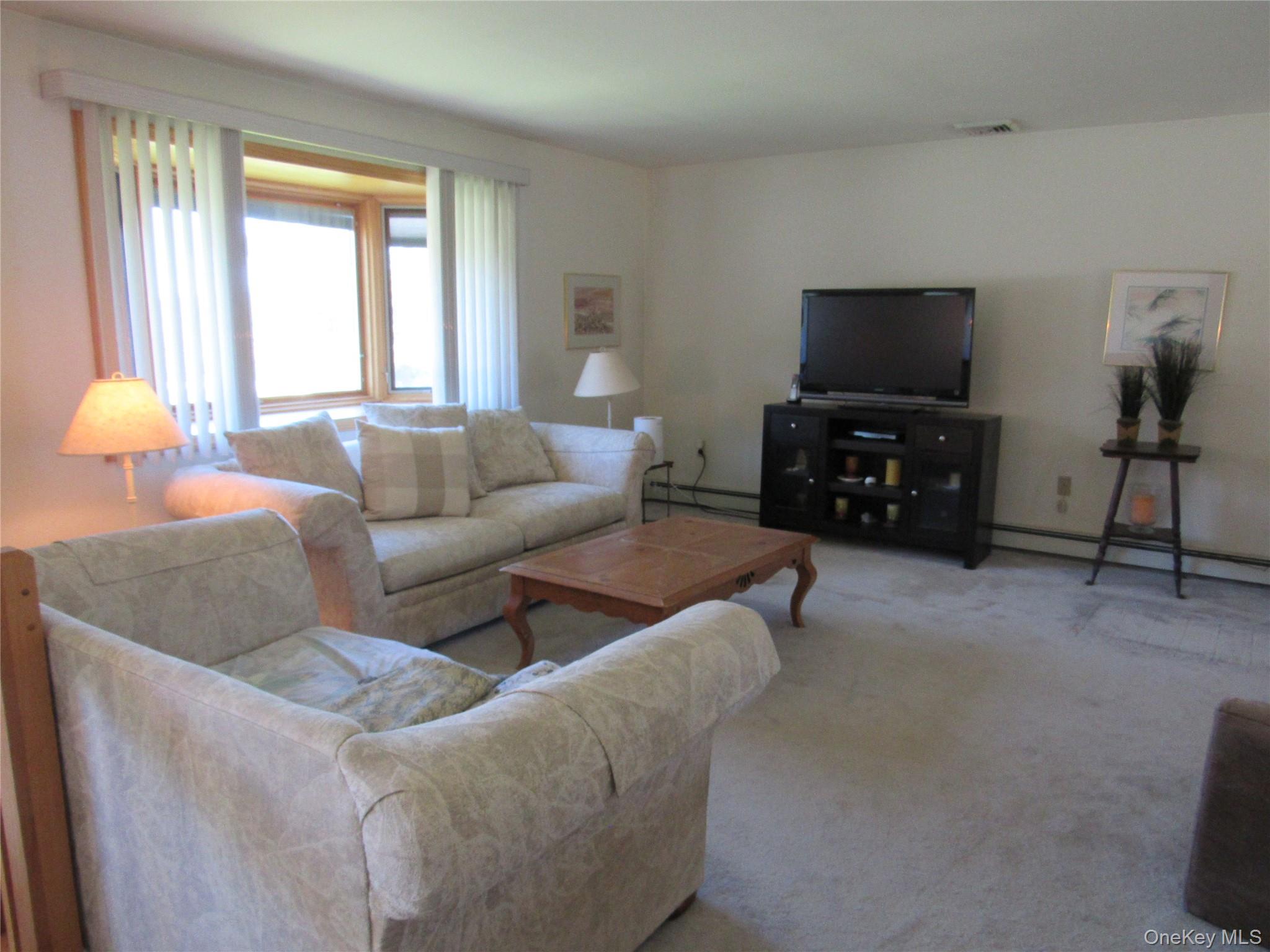 5 Hillside Road