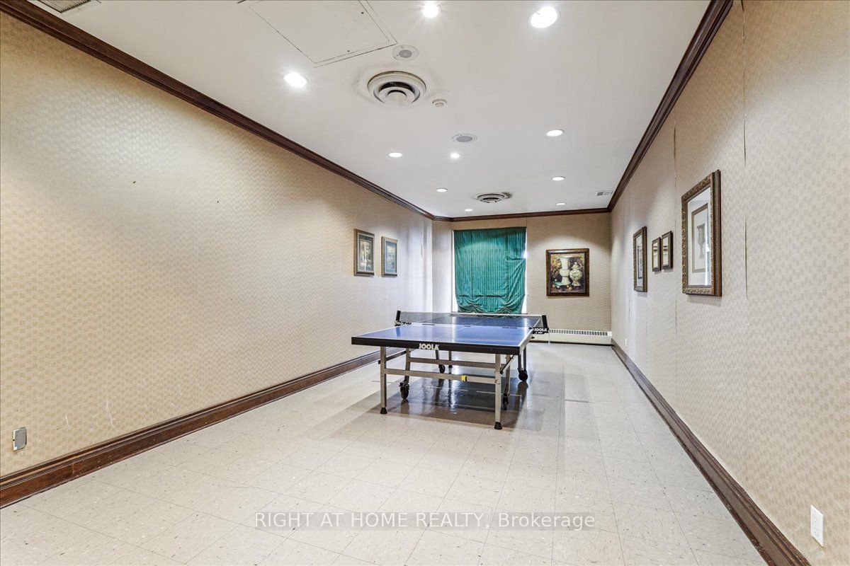 1881 Mcnicoll Ave 558