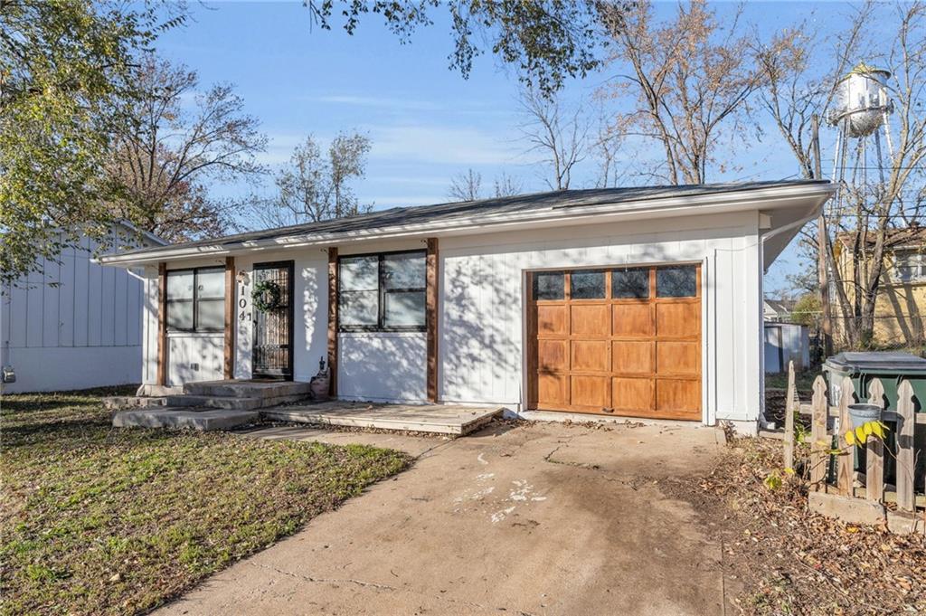 104 W Mcdonald Street