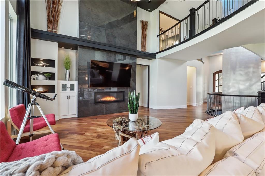 10239 N Kansas Avenue