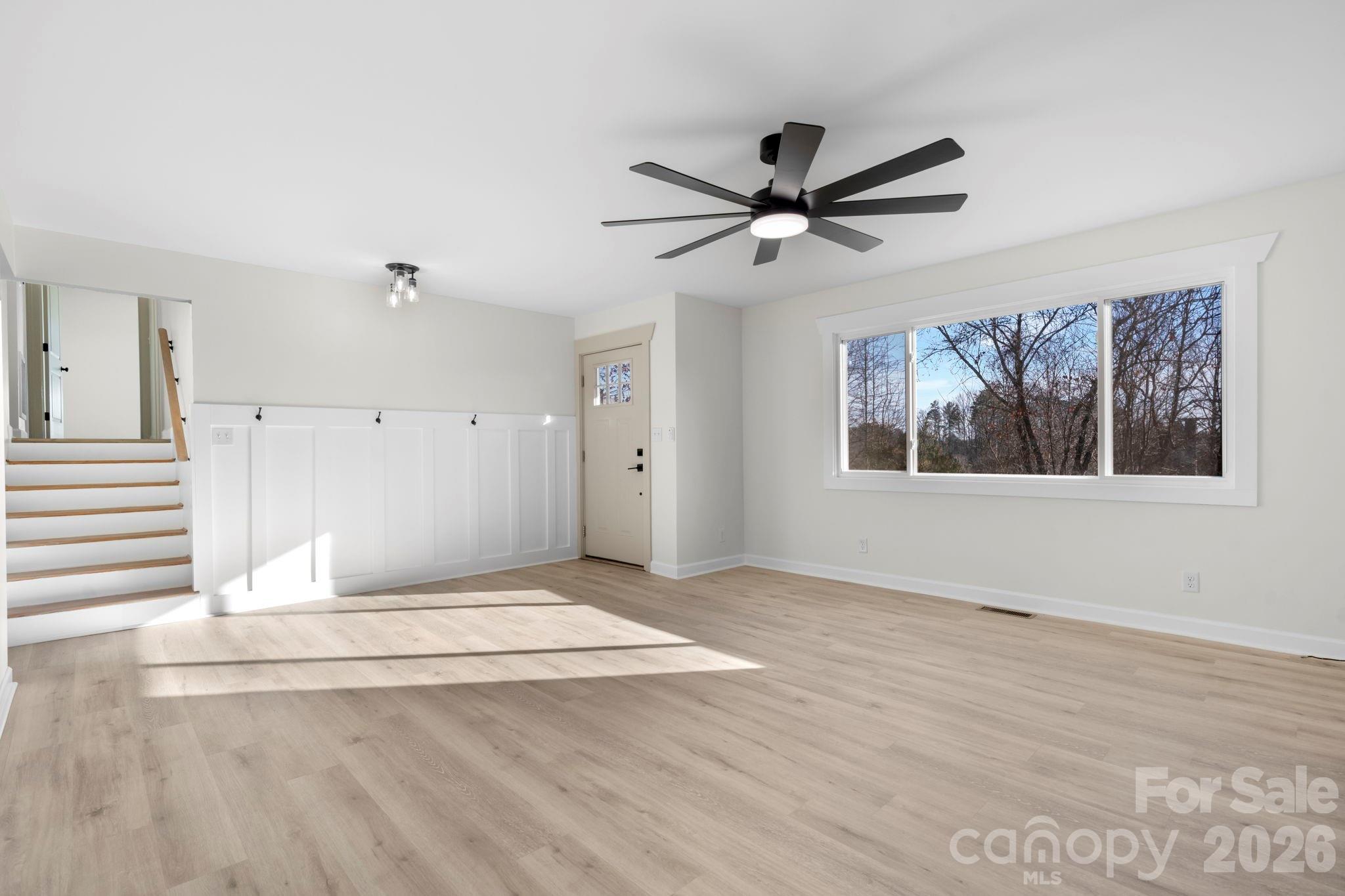 106 Royalwood Drive