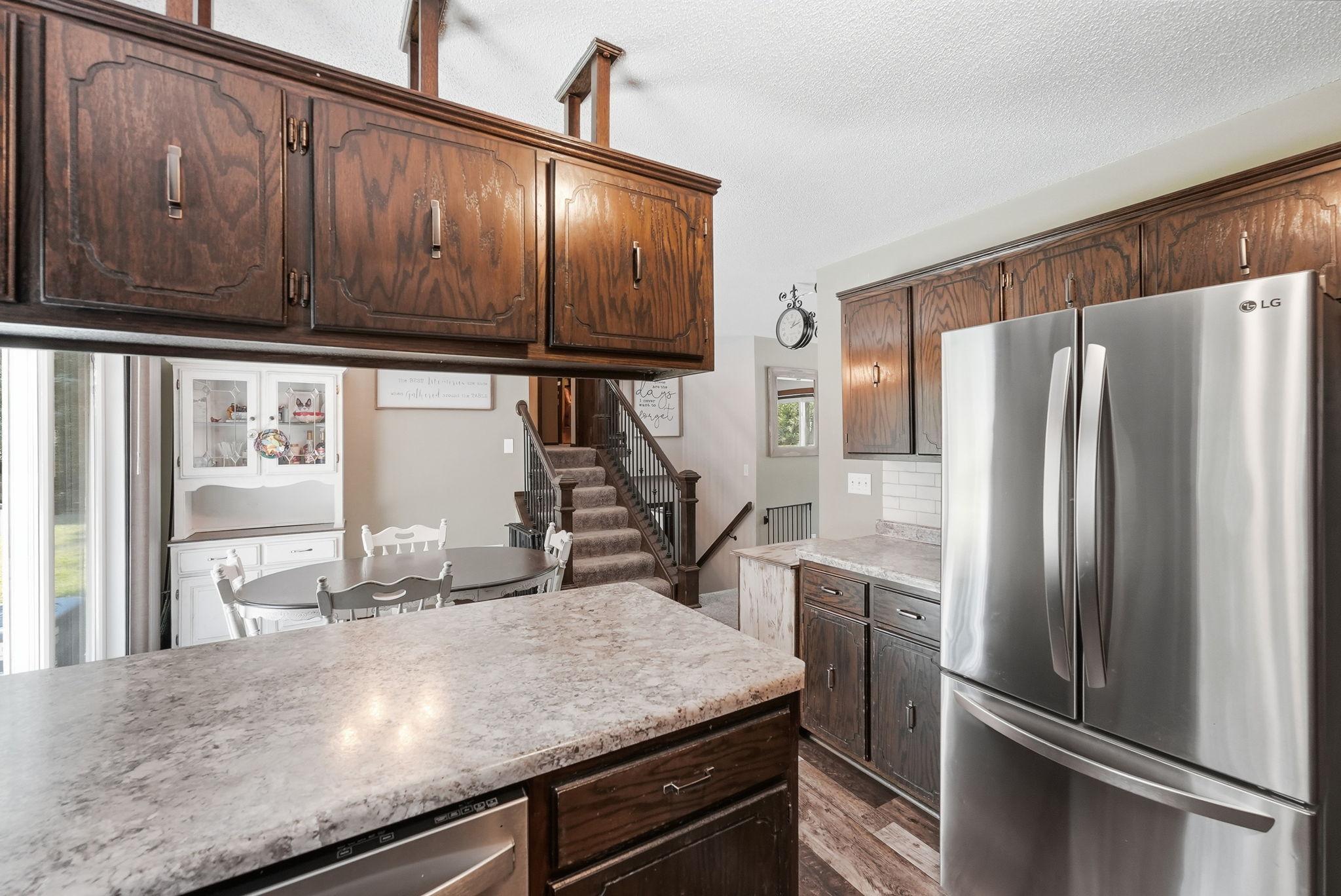 214 Highview Drive W
