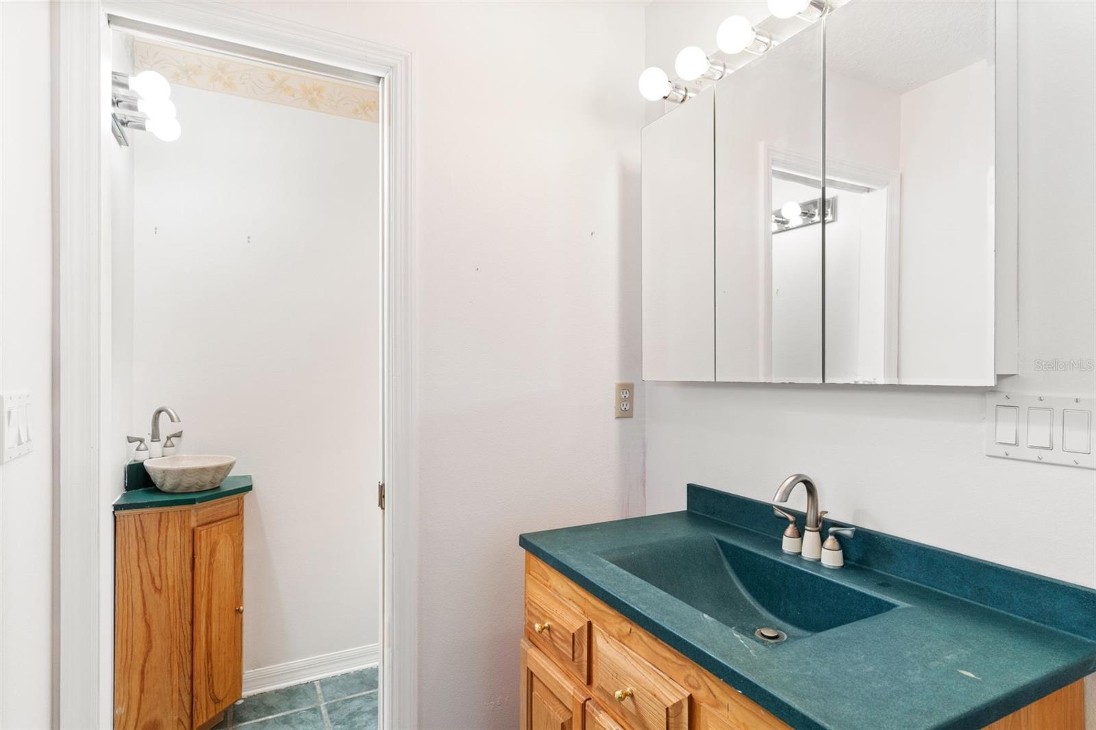 2800 Hammock Groves Road