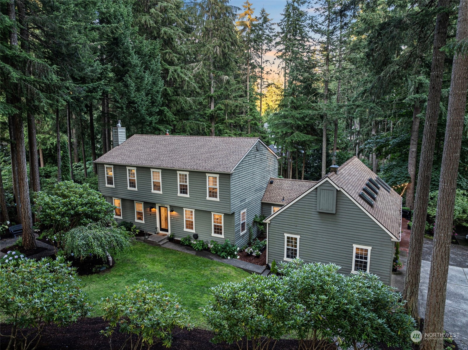 4412 Canterwood Drive NW
