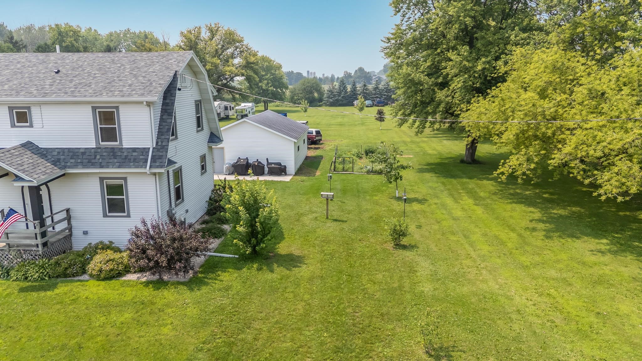 5261 County Rd T