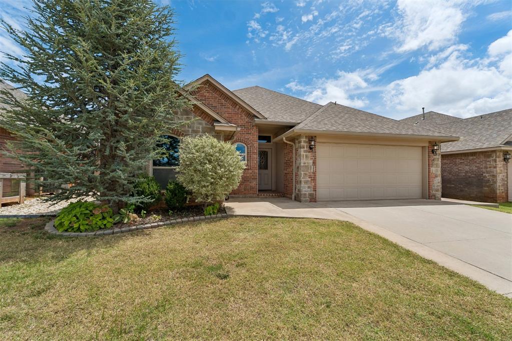 Don't miss this move-in-ready 3-bedroom, 2-bath home in the Ironstone addition and Edmond School District. This home features fresh new carpet, an open-concept layout, a spacious living area and a functional kitchen with generous cabinet and counter space. The private primary suite offers a walk-in closet and en-suite bath. Enjoy the fully fenced backyard with the added pergola!